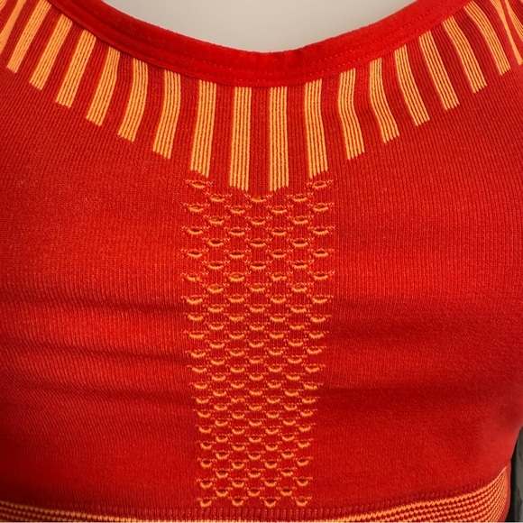Avia Sports Bra Size Large Red Orange Vented Strappy Athletic Activewear Workout - Picture 3 of 9